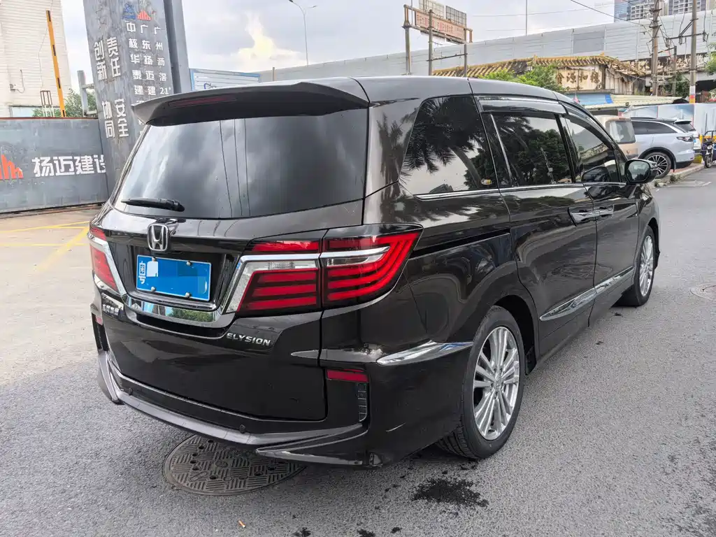 Honda Elysion — миниатюра 7