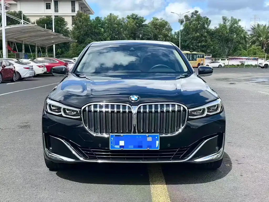 BMW 7 SERIES