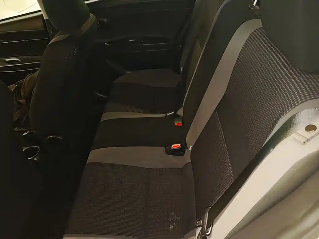 Toyota Vios FS — миниатюра 17