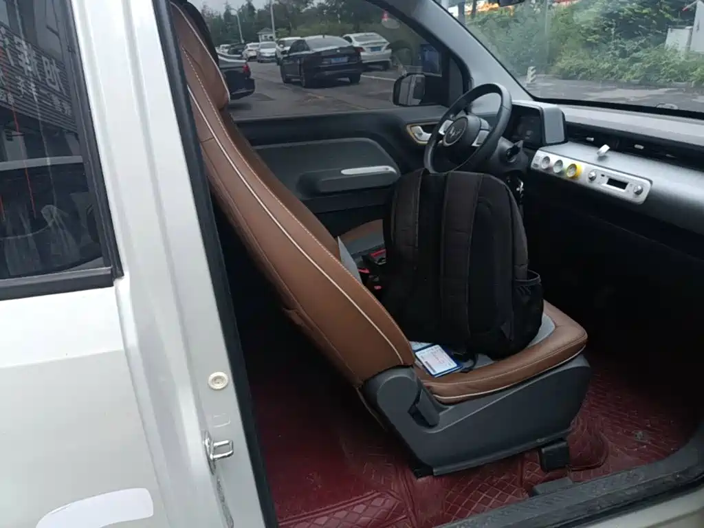 Wuling MINIEV — миниатюра 25