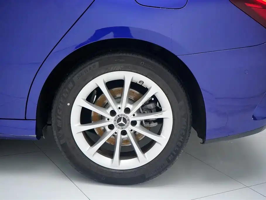 Mercedes-Benz A-Class A 2020 A 200 L Sport Fashion