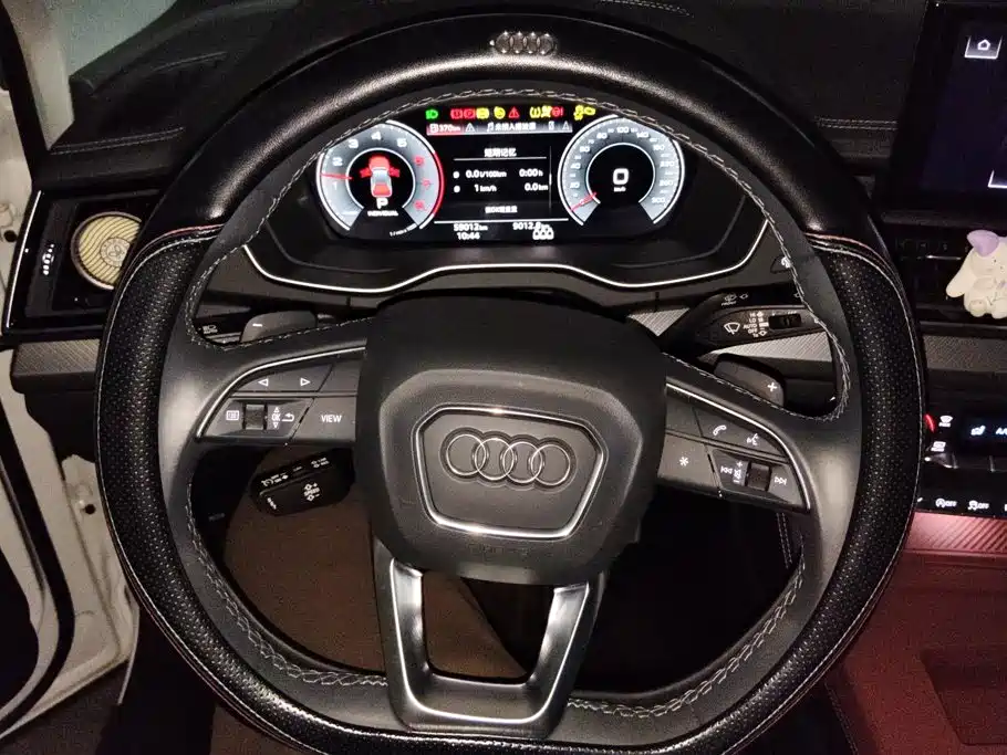 Audi Q5L — миниатюра 15