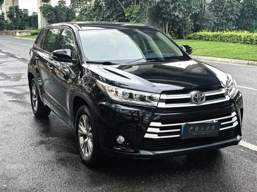 Toyota Highlander 2021 2.0T Elite 7 мест