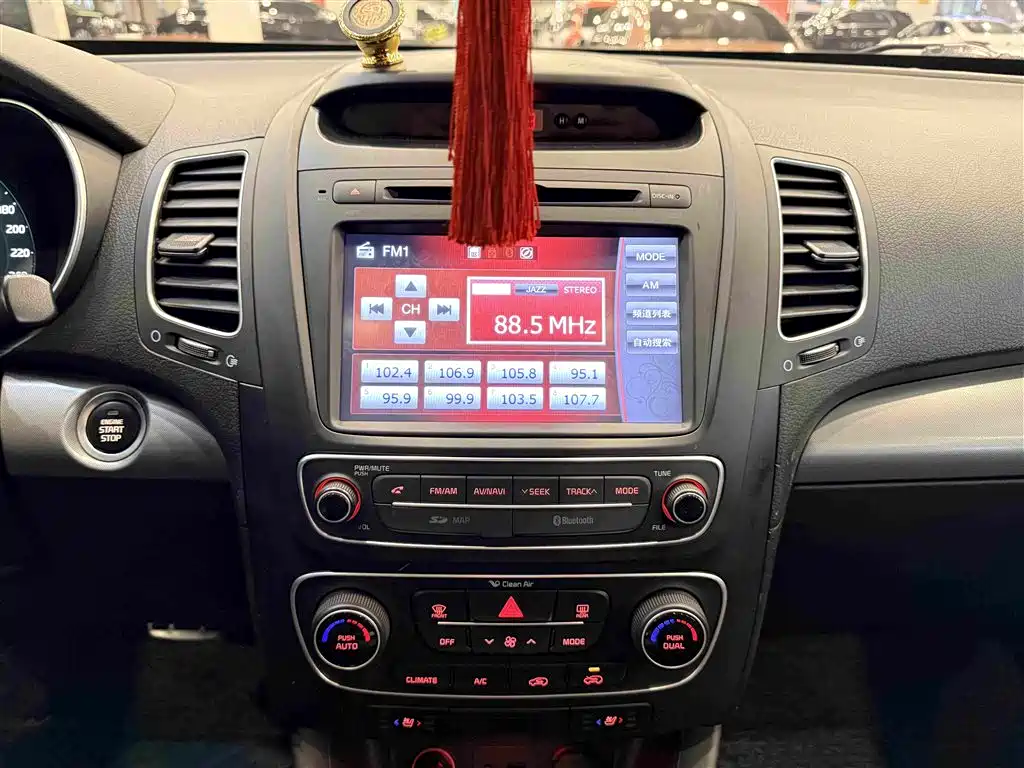 Kia Sorento — миниатюра 24