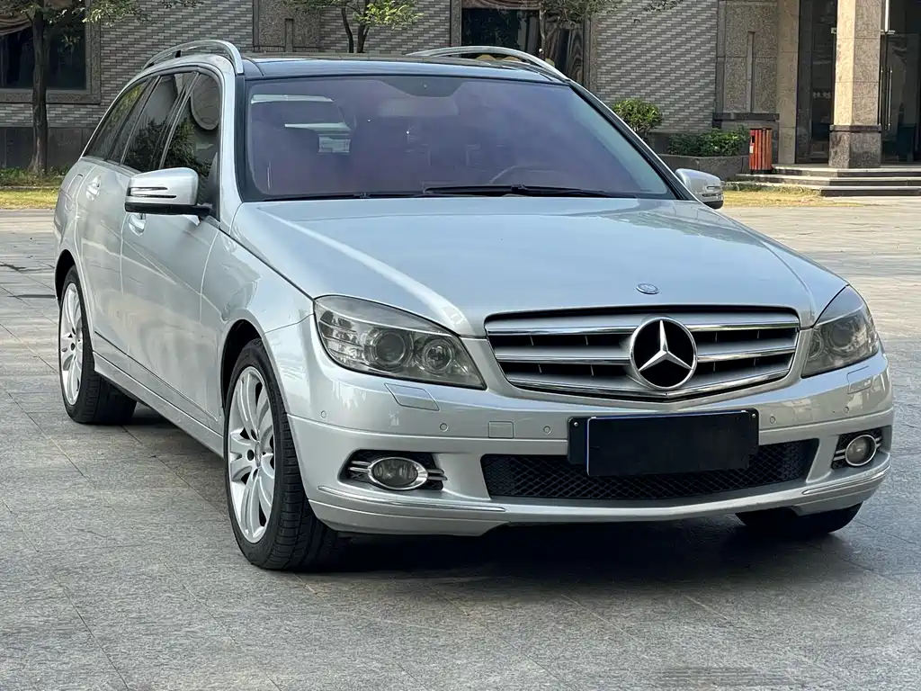 Mercedes-Benz C-Class (Import) — миниатюра 3