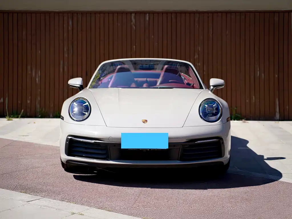 Porsche 911 2023 Carrera Cabriolet 3.0T