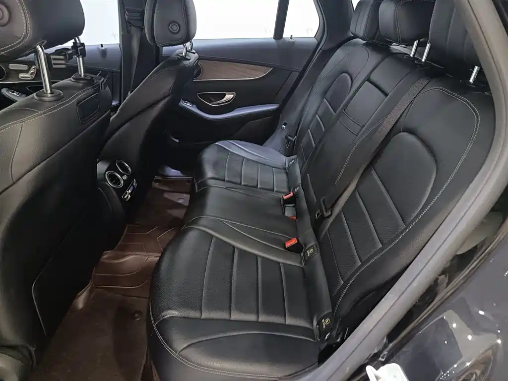 Mercedes-Benz GLC — миниатюра 13