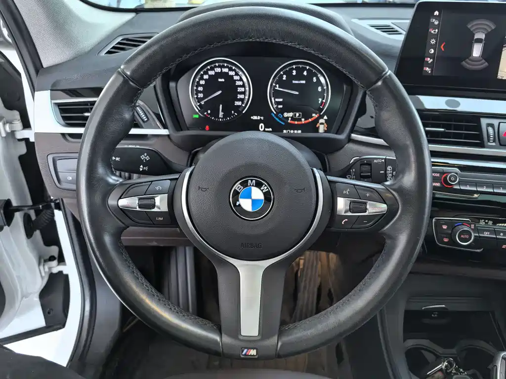 BMW X1 — миниатюра 8