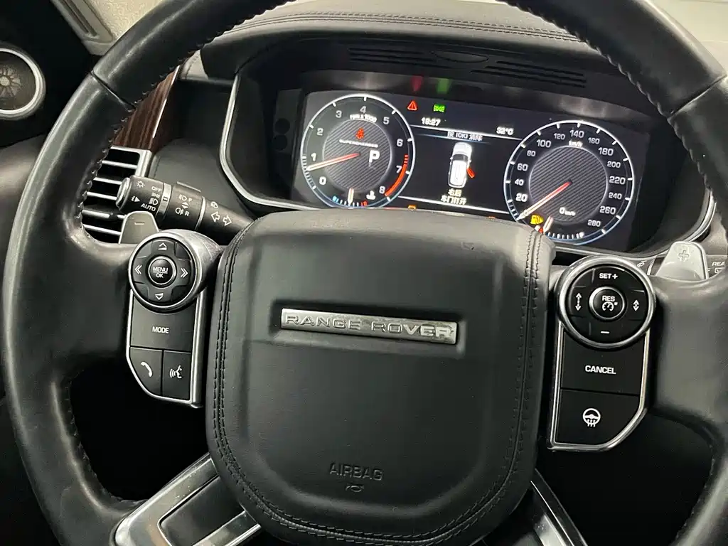 Land Rover Range Rover — миниатюра 8