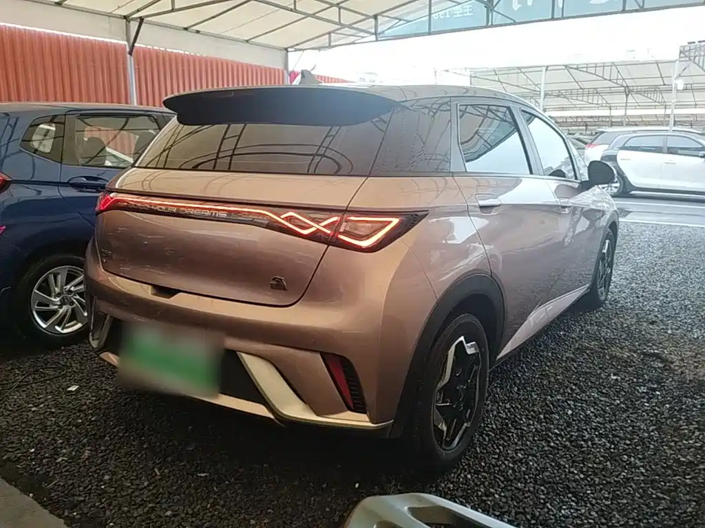 BYD Dolphin — миниатюра 7