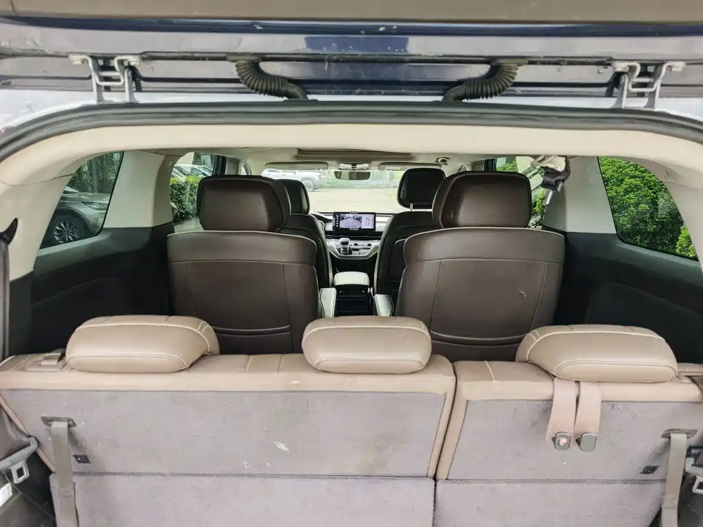 Roewe iMAX8 New Energy — миниатюра 6