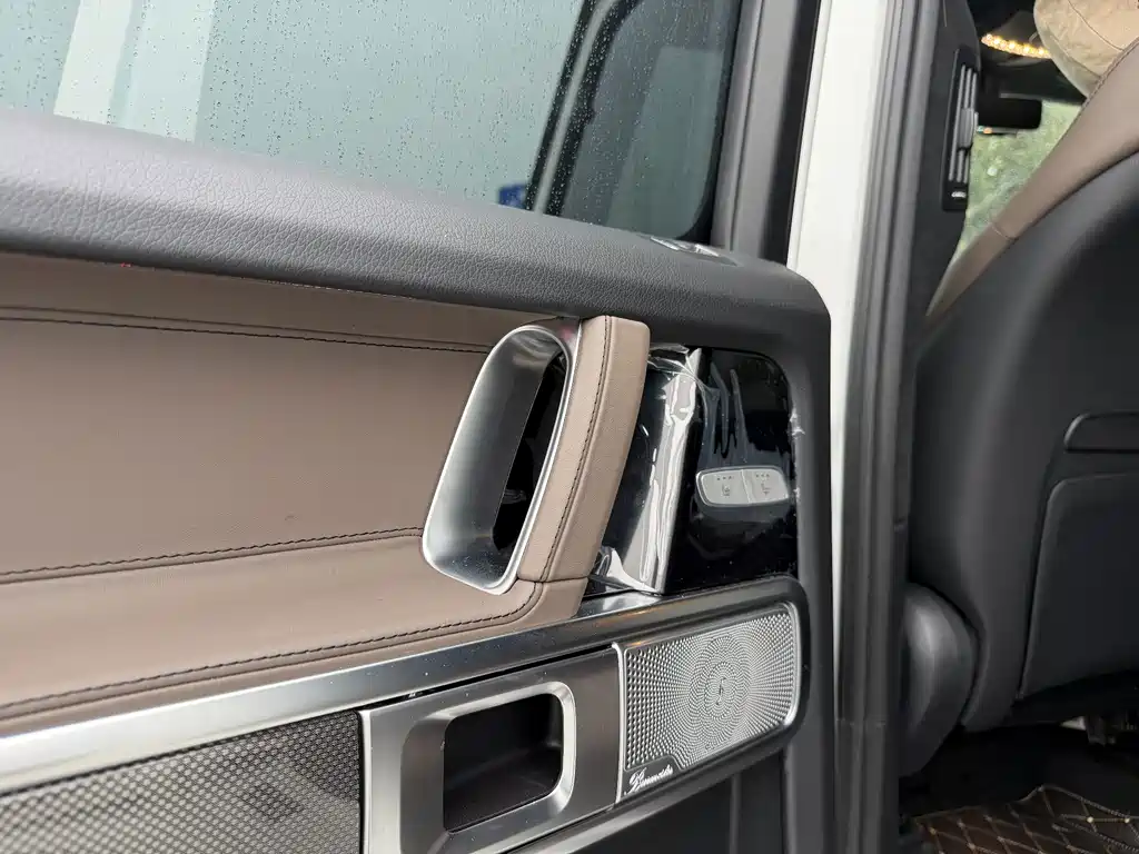 Mercedes-Benz G-Class — миниатюра 11