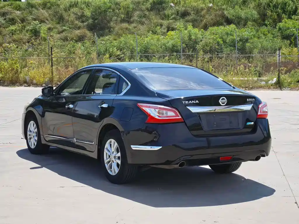 Nissan Teana — миниатюра 6