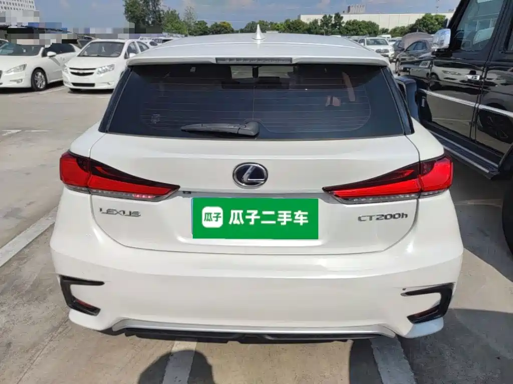 Lexus CT — миниатюра 6