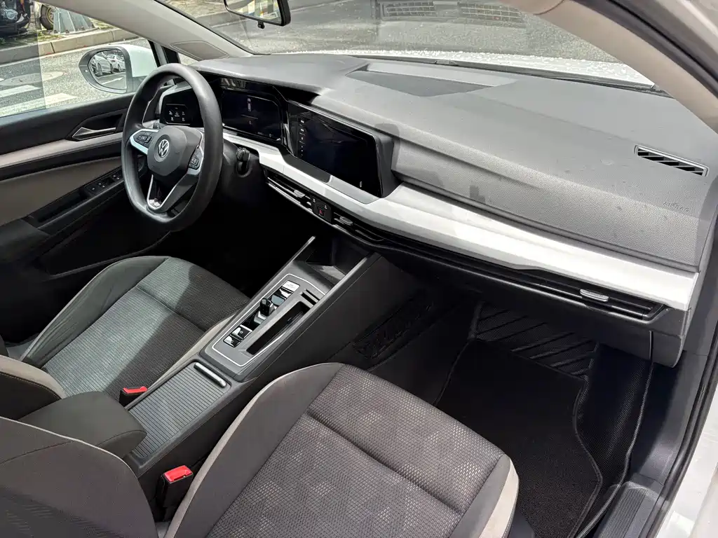 Volkswagen Golf — миниатюра 10
