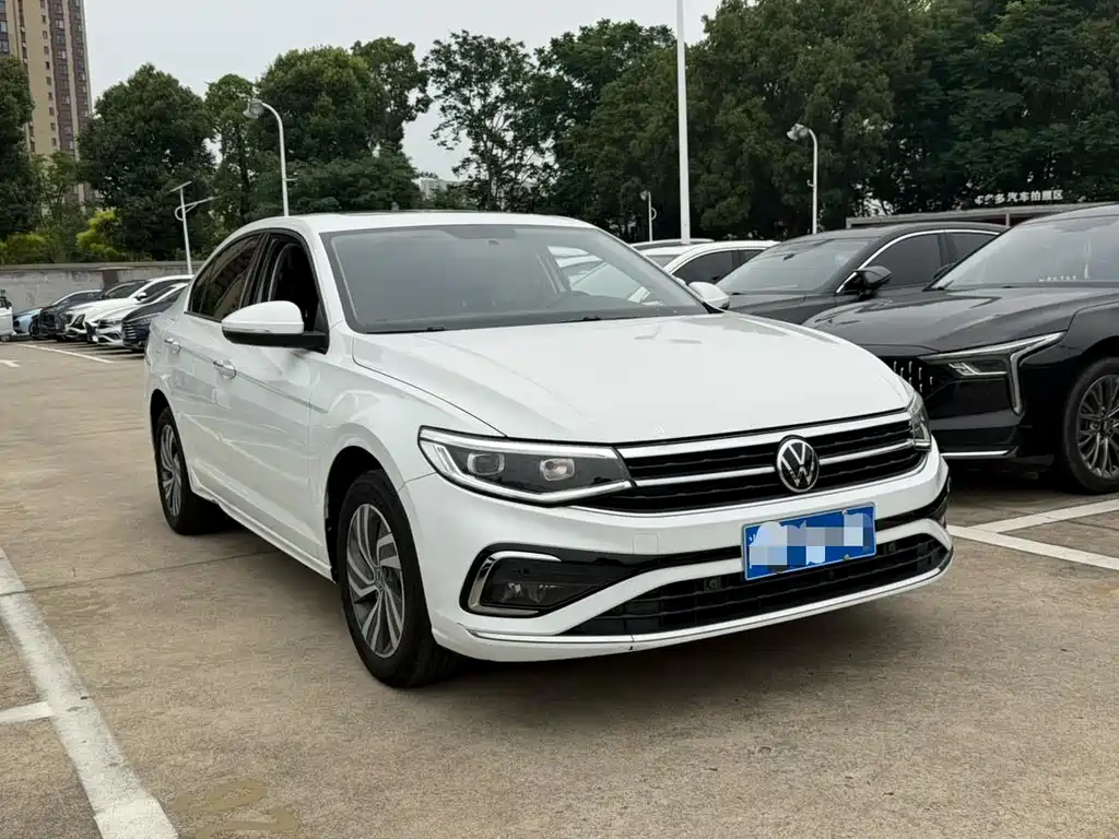 Volkswagen Bora — миниатюра 3