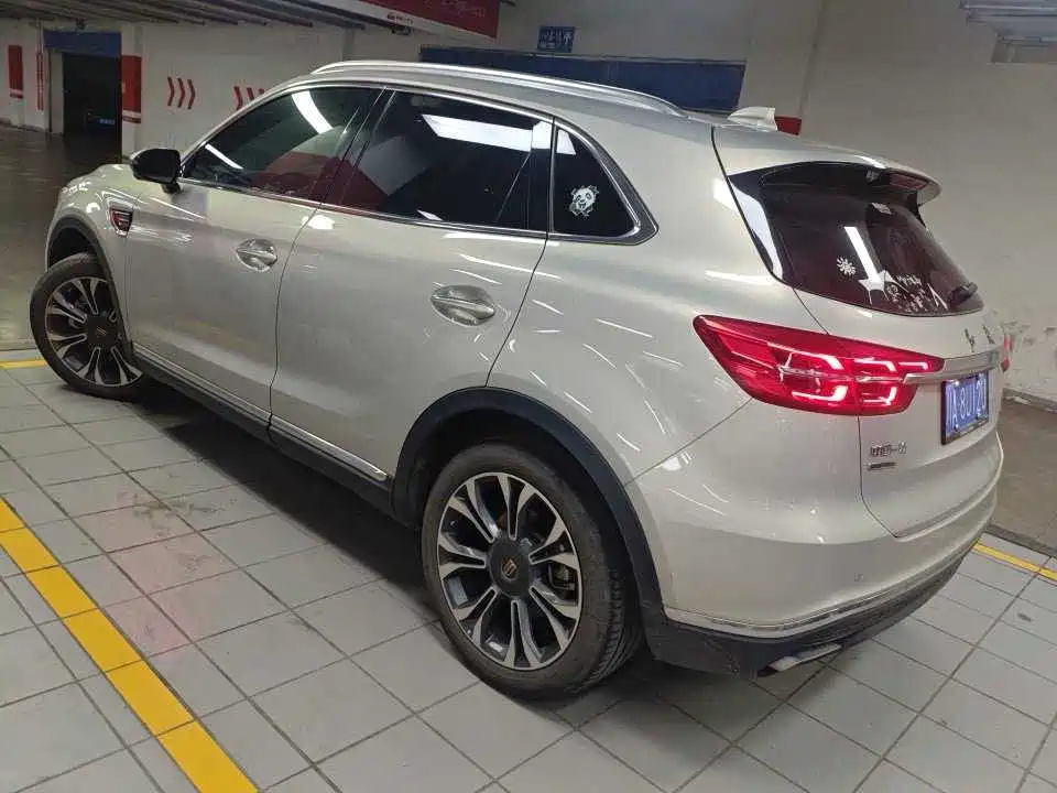 Hongqi Hongqi HS5 — миниатюра 6