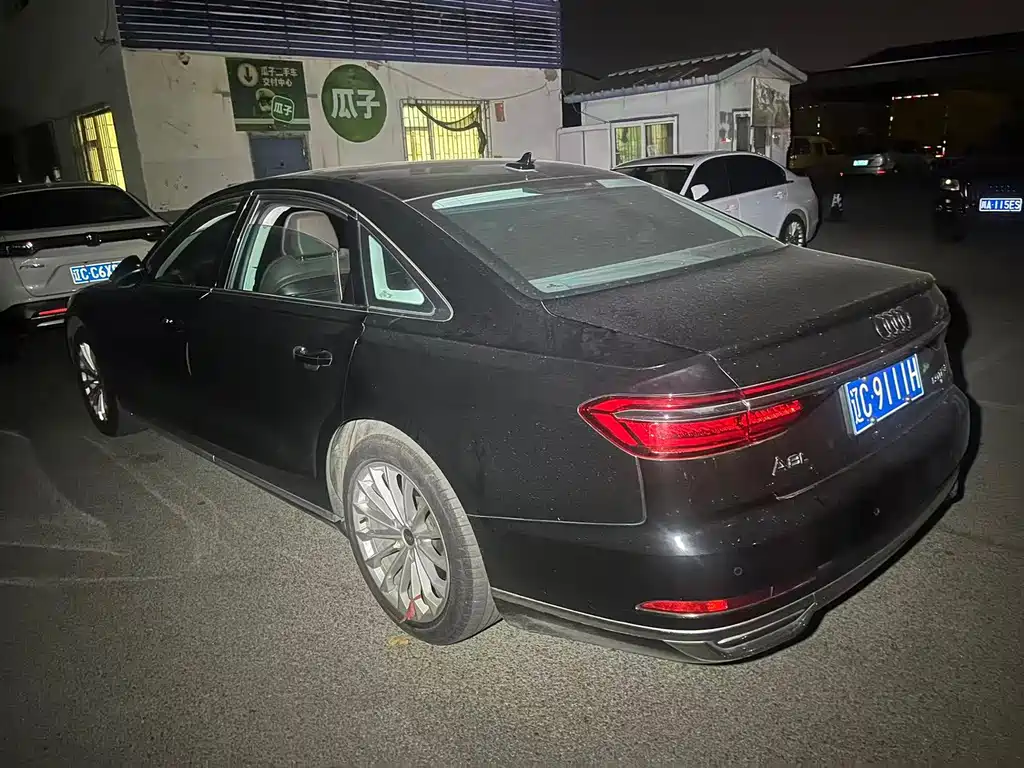 Audi A8 — миниатюра 6