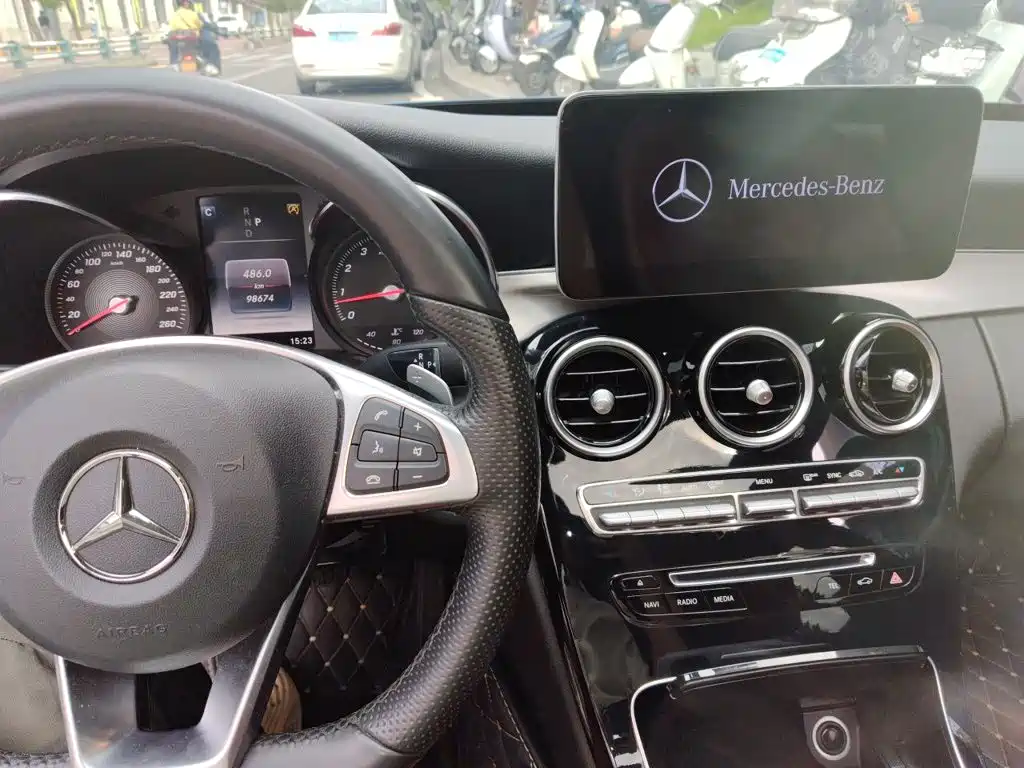 Mercedes-Benz C-Class — миниатюра 14