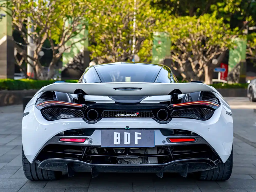 MCLAREN 720S