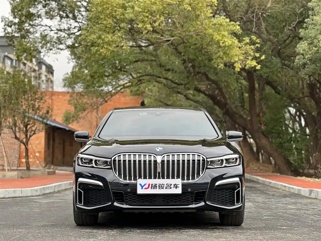 BMW 7 SERIES