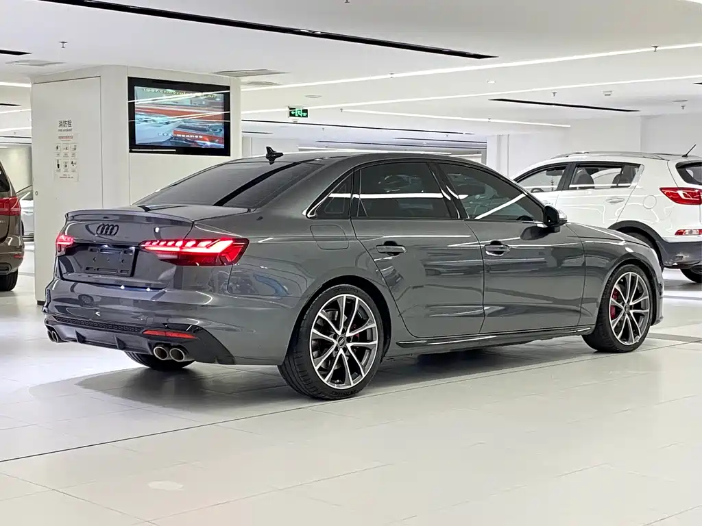 Audi S4 — миниатюра 4