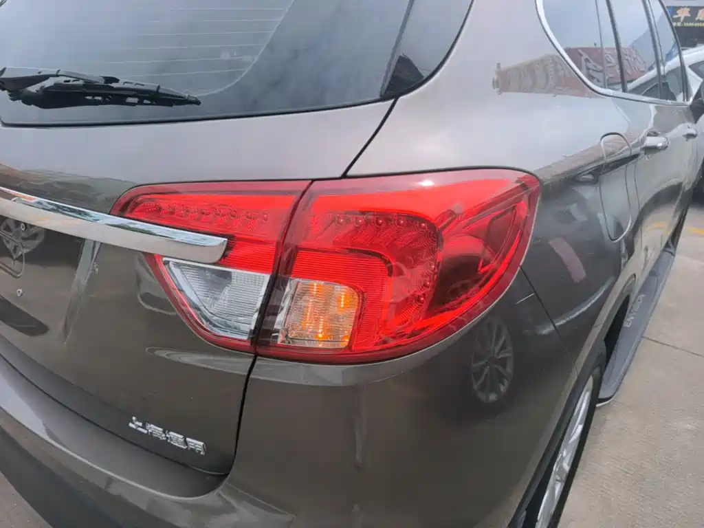Buick Envision Plus — миниатюра 8