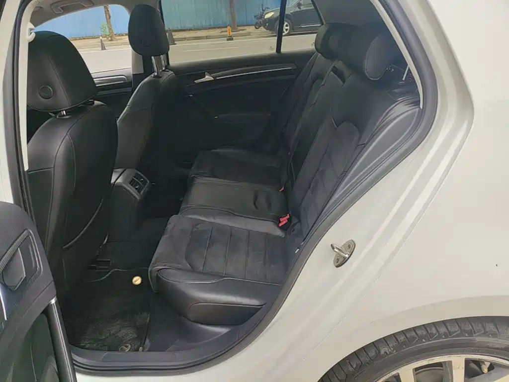 Volkswagen Golf — миниатюра 17