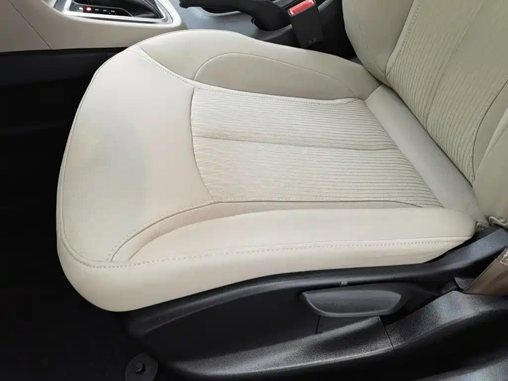 Buick Excelle — миниатюра 20