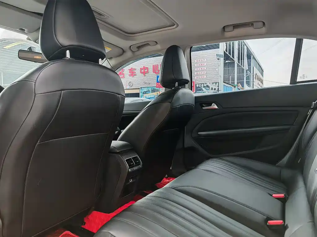 Peugeot 408 — миниатюра 9
