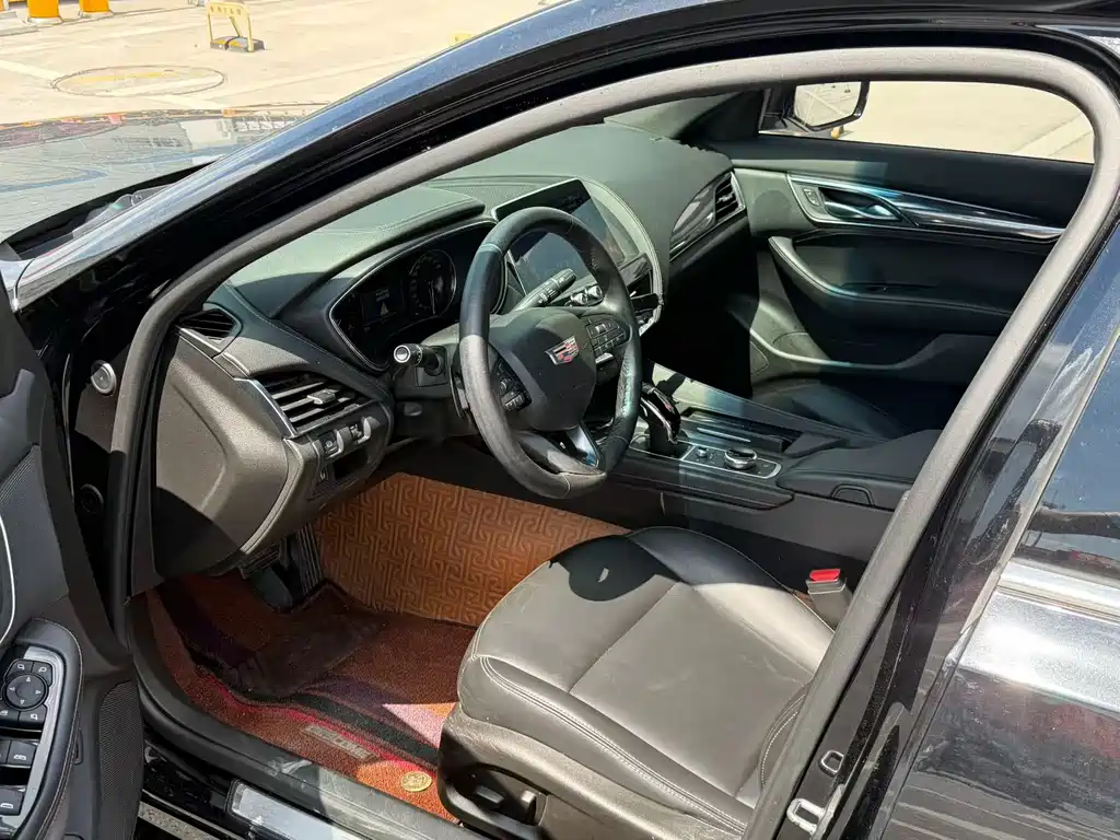 Cadillac CT5 — миниатюра 7