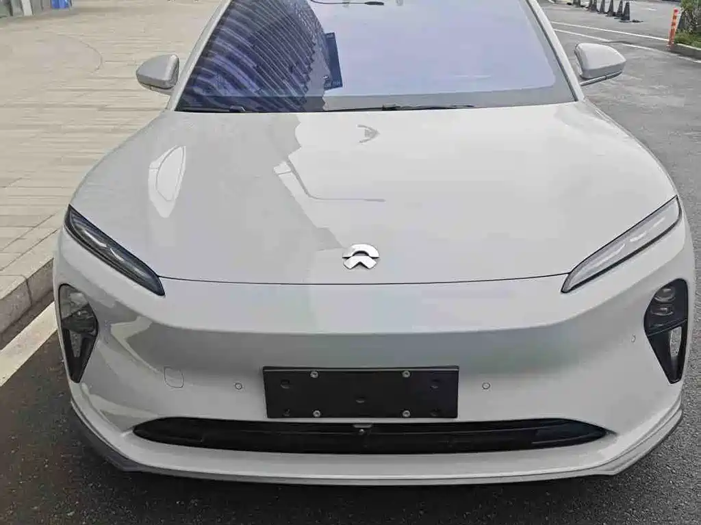 NIO ET5 — миниатюра 2