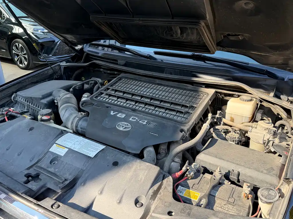 Toyota Land Cruiser — миниатюра 9
