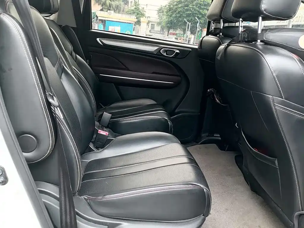 GAC Motor Trumpchi M6 — миниатюра 16