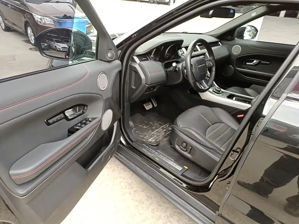 Land Rover Evoque — миниатюра 16