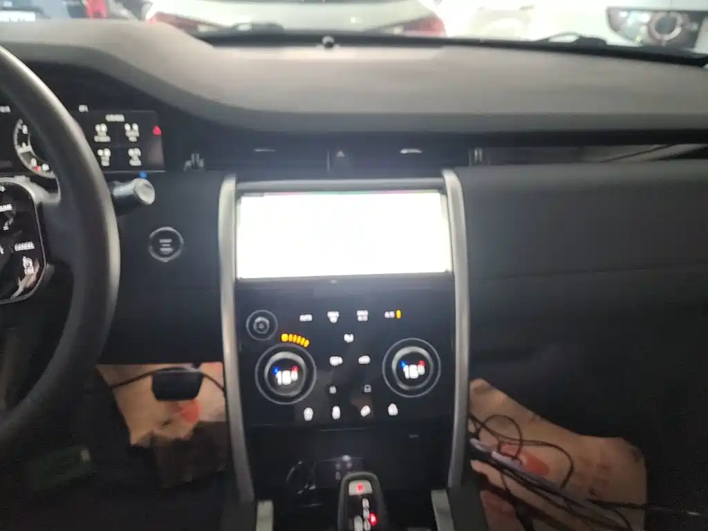 Land Rover Discovery Sport — миниатюра 13