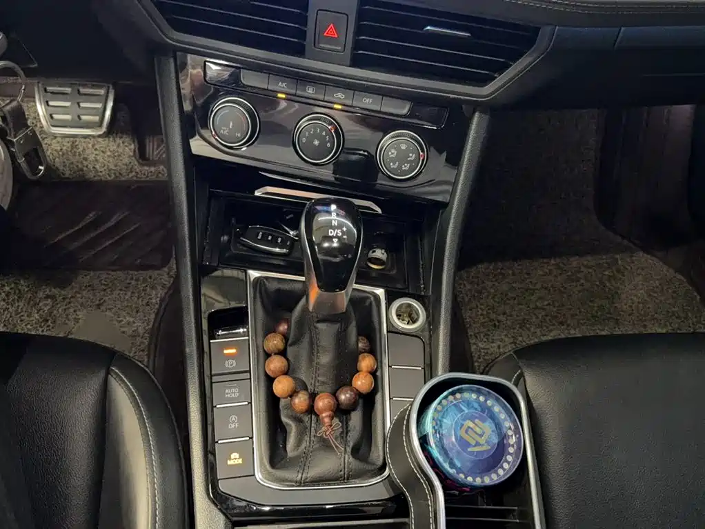 Volkswagen Sagitar — миниатюра 11