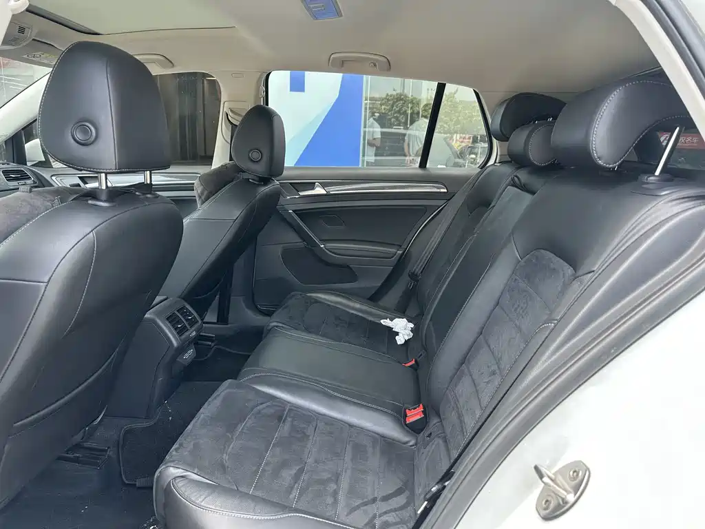 Volkswagen Golf — миниатюра 7