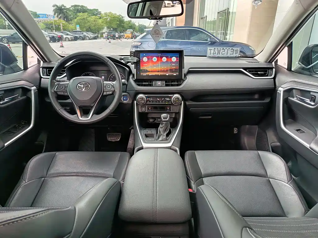 Toyota Wildlander 2022 2.5L E-CVT Luxury