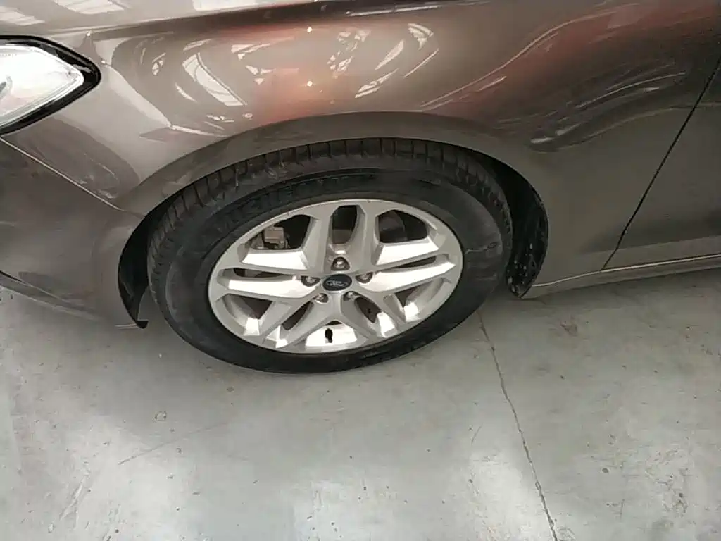 Ford Mondeo — миниатюра 23
