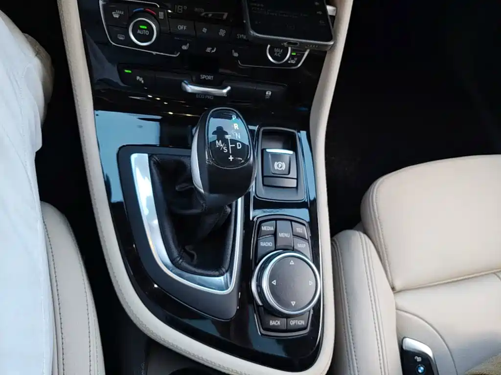 BMW 2 Series Active Tourer — миниатюра 14