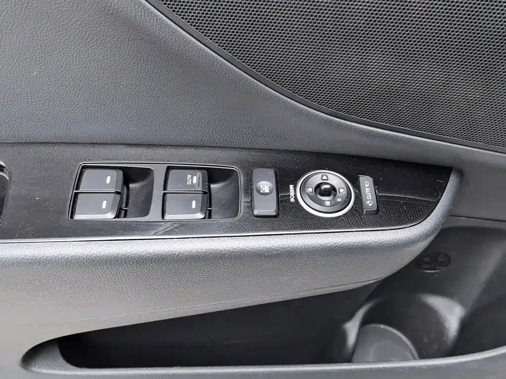 Hyundai Mistra — миниатюра 9