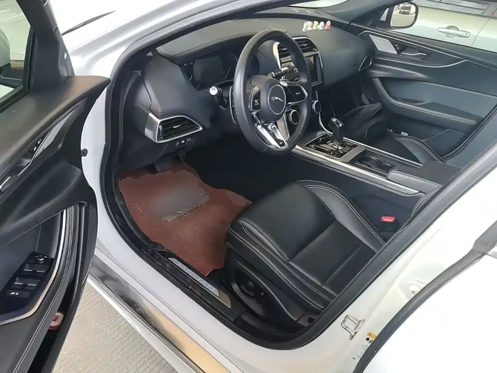 Jaguar XEL — миниатюра 16