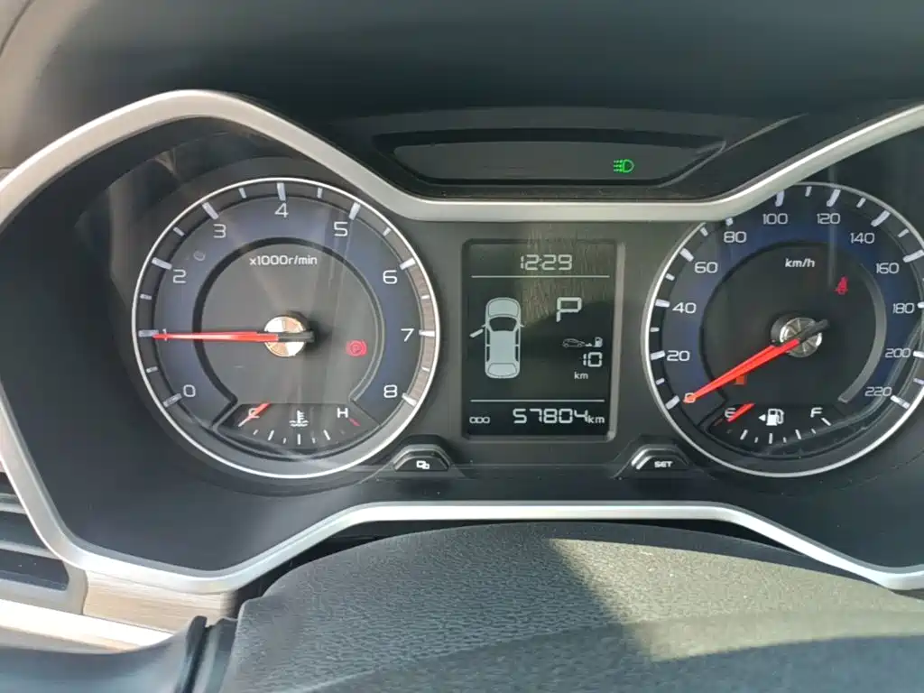 Geely Vision X3 — миниатюра 12