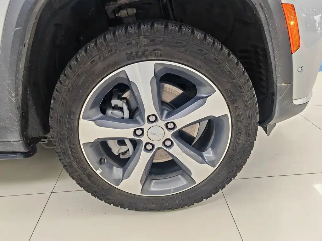 Jeep Grand Cherokee 4xe (Import) — миниатюра 21