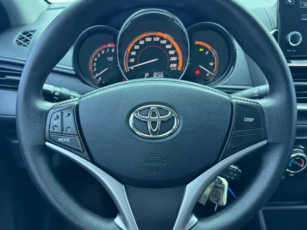 Toyota Yaris L — миниатюра 14