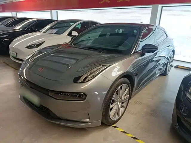 2022 Zeekr 001