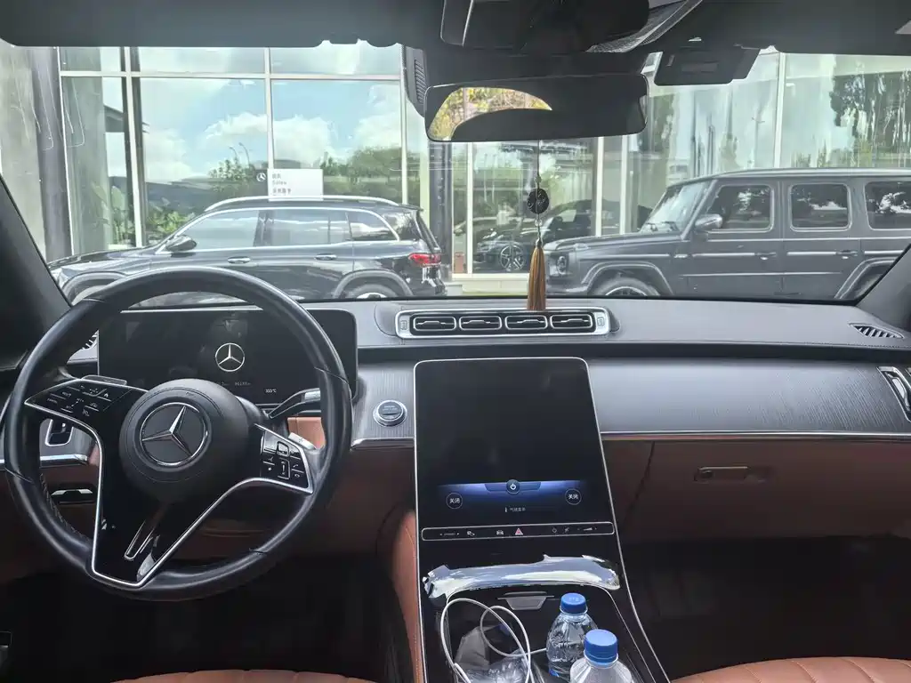 Mercedes-Benz S-Class — миниатюра 6