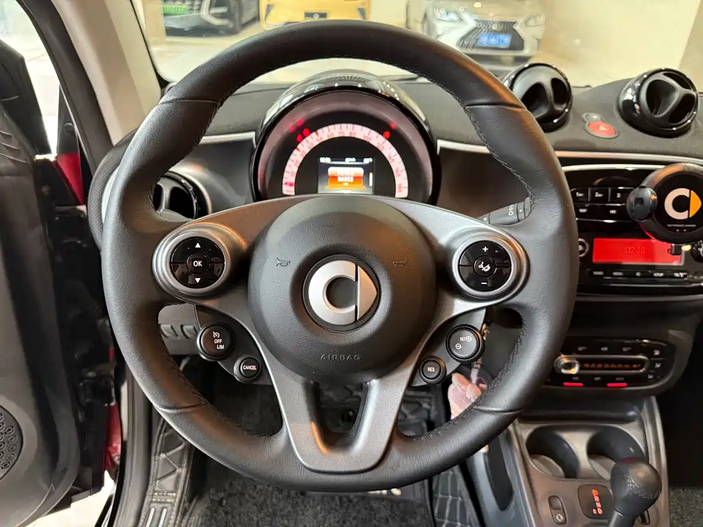 smart Smart Fortwo — миниатюра 10