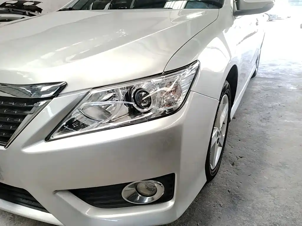 Toyota Camry — миниатюра 24